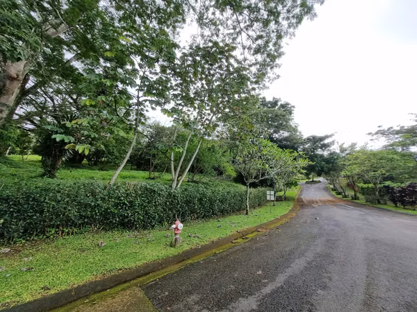 Venta de Lotes en Ciudad Colón, Condominio Hacienda los Bambués.