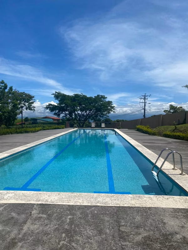 Venta de Lotes en Ciudad Colón, Condominio Hacienda los Bambués.