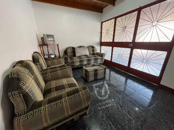 San Ramón/Venta de casa en Zona Comercial (Céntrica)
