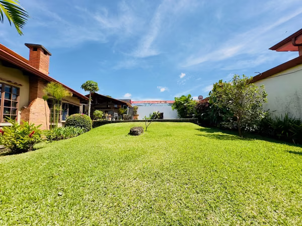 House for Sale in Santo Domingo de Heredia | Large Garden &amp; Private Pool