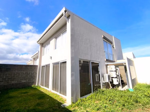 LA ARBOLEDA – BELÉN | Casa Esquinera · Alquiler o Venta · Mudanza Inmediata