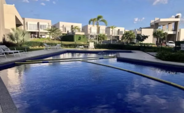 LA ARBOLEDA – BELÉN | Casa Esquinera · Alquiler o Venta · Mudanza Inmediata