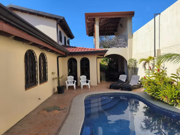 Large and Comfortable Property with 2 houses in Cariari-Belén.