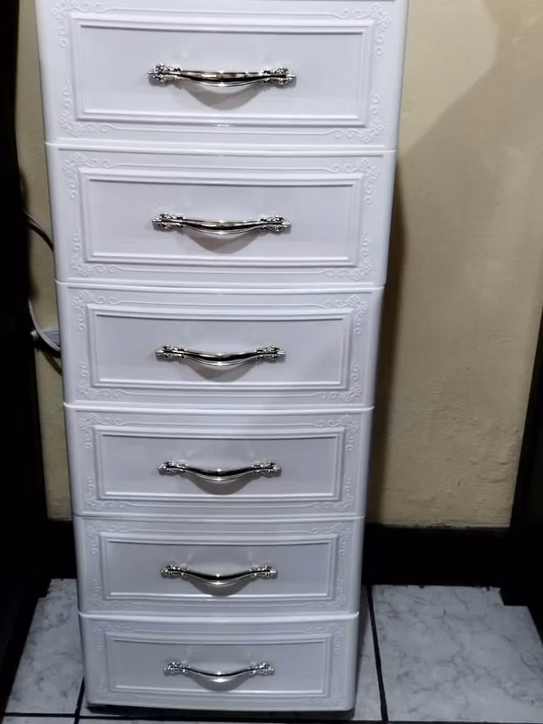 Plastic box 6 drawers White
