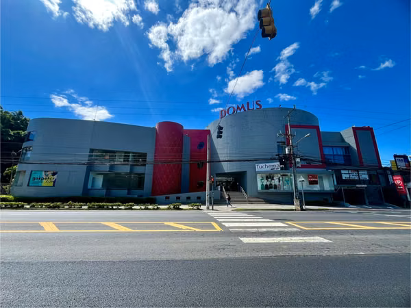 ALQUILER DE LOCALES COMERCIALES - DOMUS PLAZA - CURRIDABAT