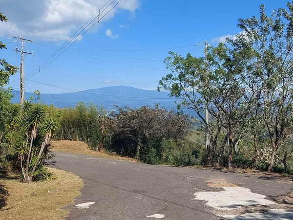 Venta de terreno residencial en Atenas, residencial Vista Atenas