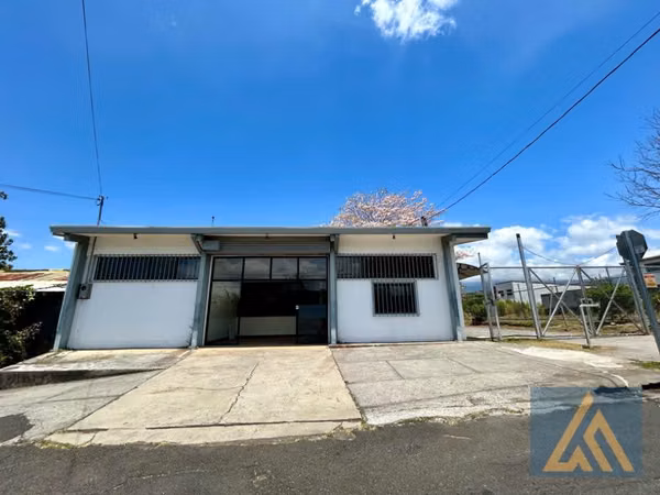 Property for Rent for Warehouse or Office in San Lorenzo de Heredia.