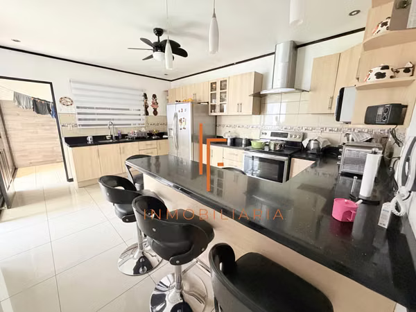 Casa en Condominio cerca de Salida SJ, Cartago
