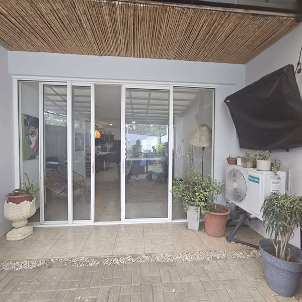 Casa en Venta Santa Ana Río Oro 5 Hab en Condominio