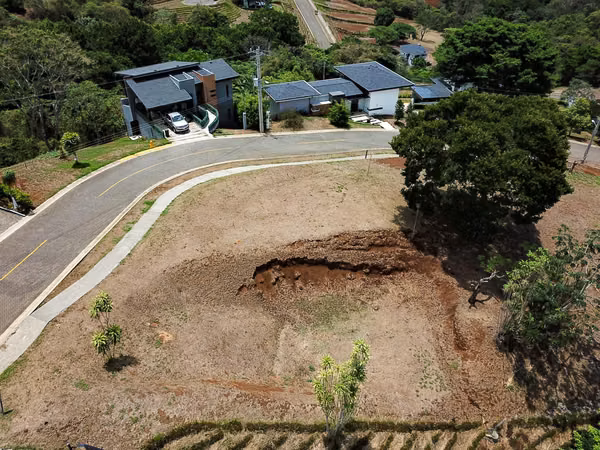 Venta/ Lote cerca áreas comunes, cerca de Z. Franca Evolution Grecia