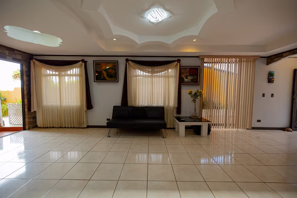 Se Vende Casa en San Rafael de Heredia, Concepción MP