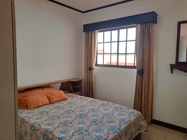 Casa de lujo en Santo Domingo de Heredia con piscina