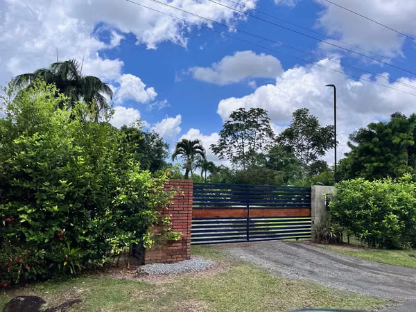 Vendo casa preciosa en Quintas del Trópico Guapiles