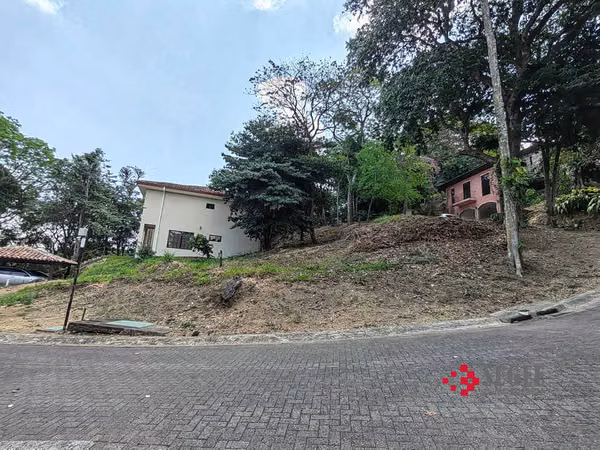 Venta de lote en Brasil de Mora.