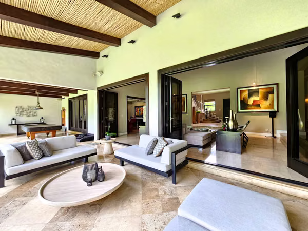 Green Paradise Hacienda del Sol Santa Ana