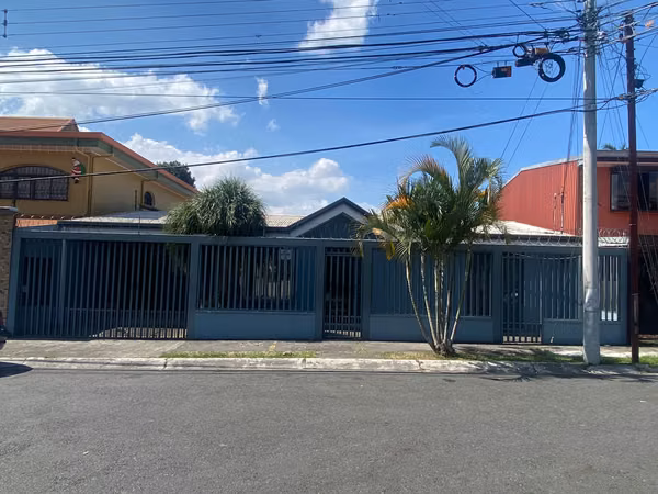 Casa Comercial en Venta en San Antonio, Desamparados ID 20525
