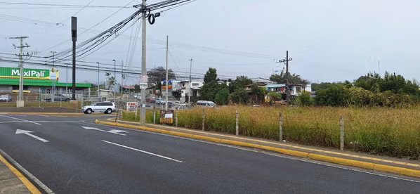 Lote Esquinero en San Pablo de Heredia - Excelente Ubicación