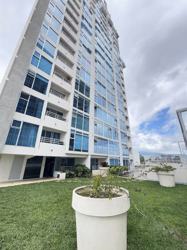 ESPECTACULAR 3 DORM PENTHOUSE EN TORRE YOSES