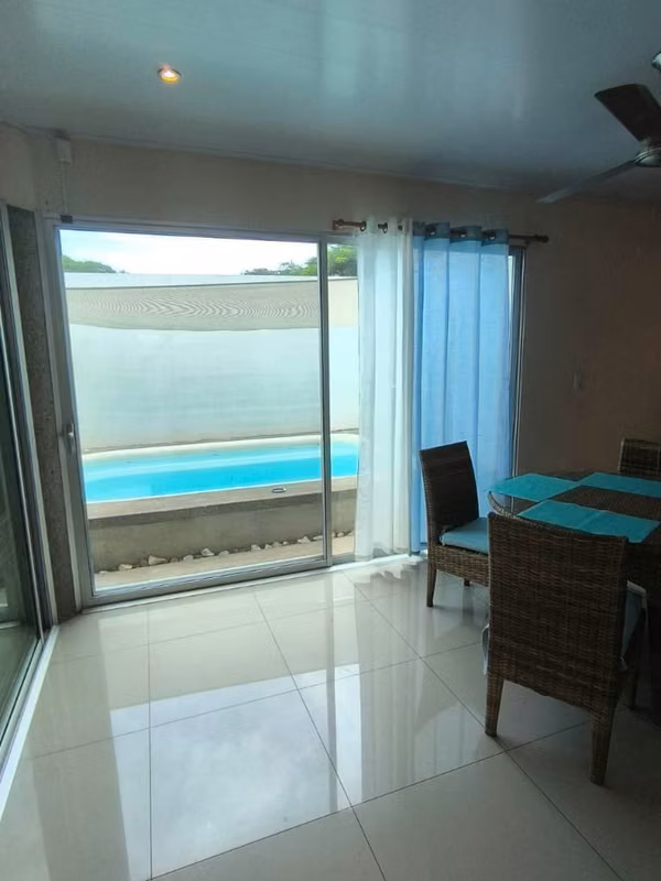 Casa amueblada frente al mar, Playa Agujas. Tarcoles