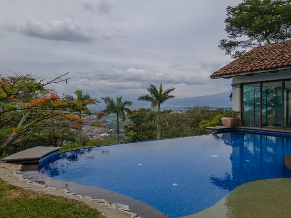 El Caminito: Hermosa Villa en Brasil de Mora