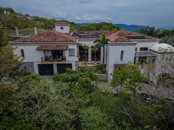 El Caminito: Hermosa Villa en Brasil de Mora