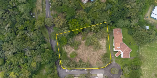 Venta de lote en Santa Ana