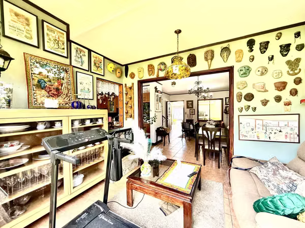 Casa de Tres Dormitorios - Exclusivo Condominio Villas de Venecia - Ayarco Sur