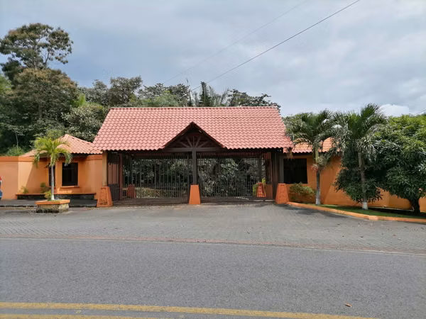 SE VENDE Quinta en Turrubares  La Posada Del Sol