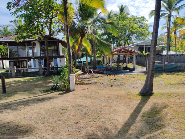 PUNTARENAS. FRENTE PLAYA TIVIVES. Tu Paraíso Frente al Mar.