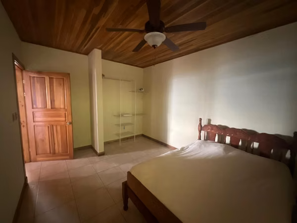 Casa en venta en Orotina, Residencial Vista Mar, con vistas al océano