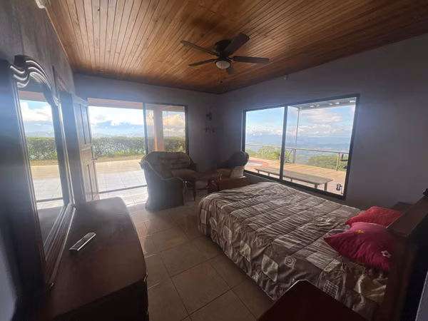 Casa en venta en Orotina, Residencial Vista Mar, con vistas al océano