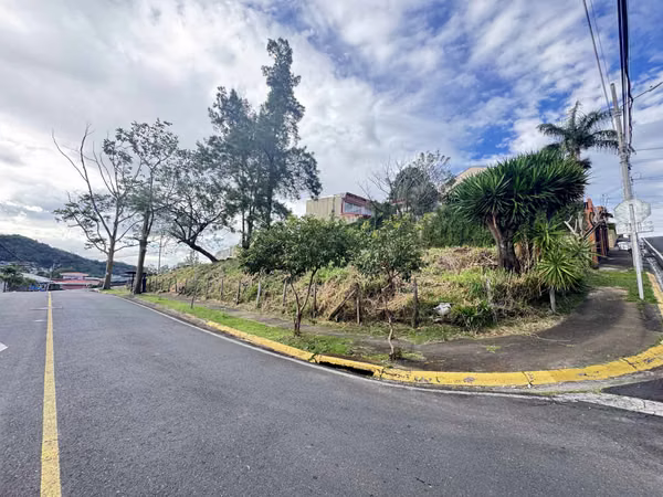 FOR SALE LOT   IN AYARCO SUR CURRIDABAT