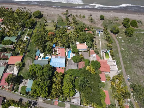 Casa en venta frente al Mar en Puntarenas