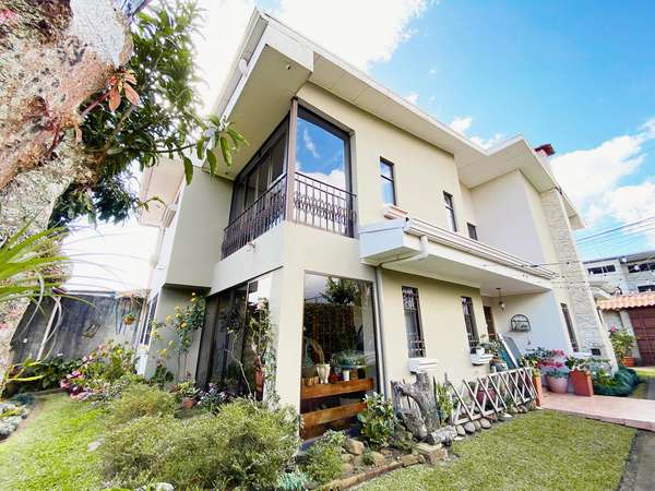House for Sale in Santo Domingo