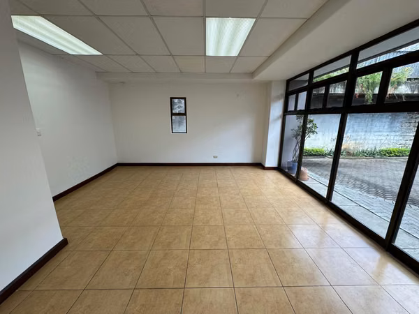 Office or consulting room for rent near UCIMED. San José. ID 38849