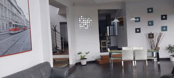 Casa contemporanea, San Isidro de Heredia 637 mtrs2
