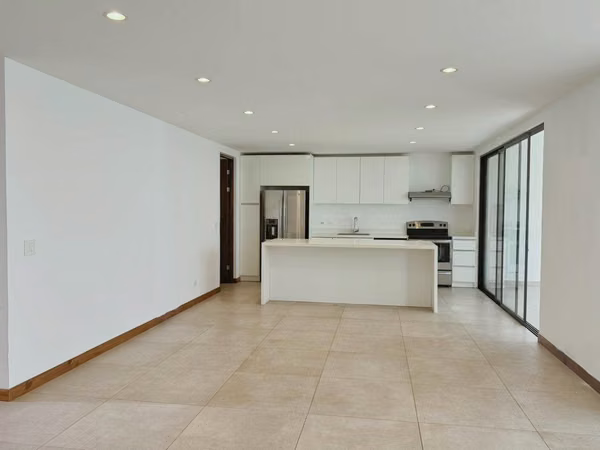 ALQUILER DE CASA EN CONDOMINIO -  ESCAZÚ
