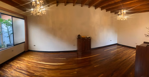 SE VENDE DOS CASAS INDEPEDIENTES EN ZAPOTE