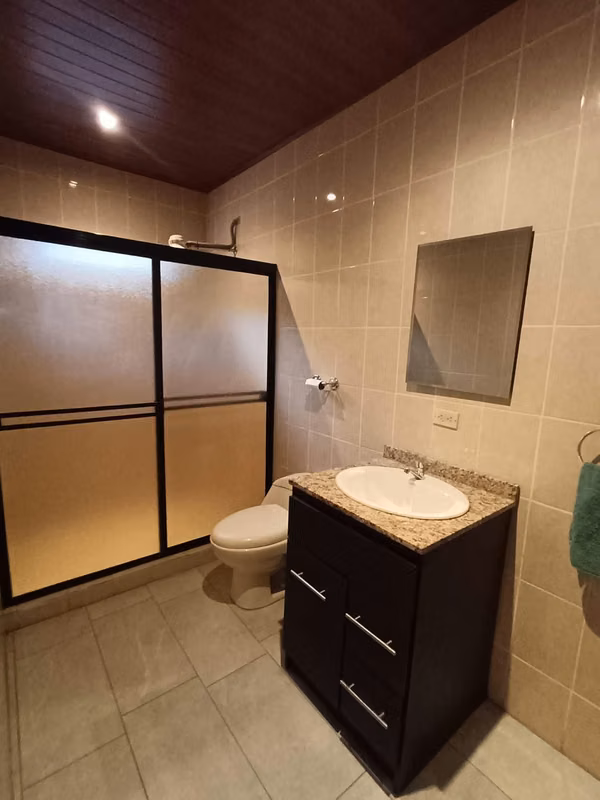 NUEVO PRECIO!!!!!Se vende casa en San Rafael, Alajuela