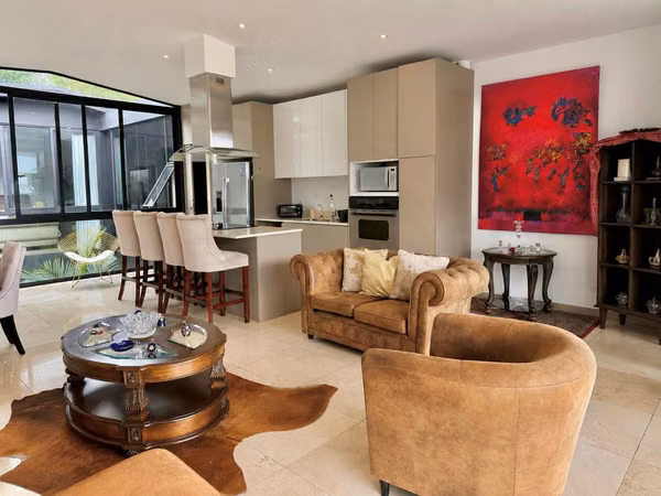 Venta de Casa en Escazú | Condominio SP
