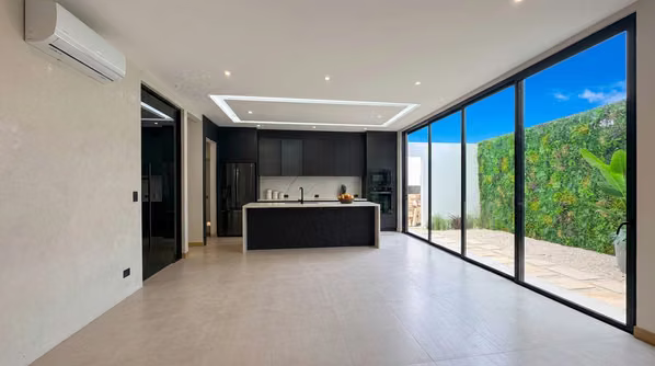 BRAND NEW CONDO IN LINDORA