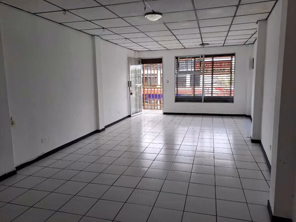 Venta Edificio Desamparados esquinero 2 plantas 7 oficinas