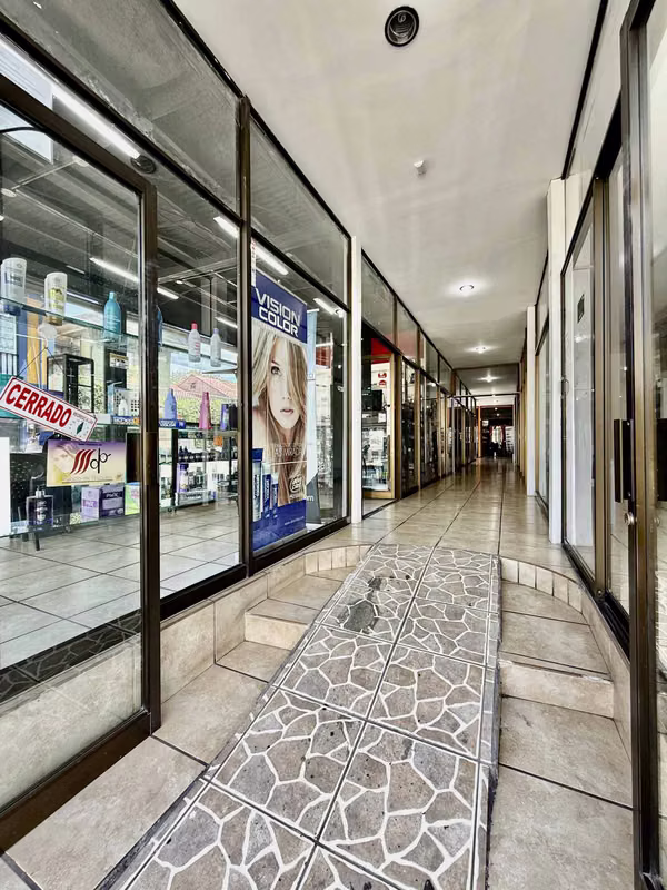 Edificio Esquinero - Exclusiva Ubicación Barrio Amón - Oportunidad