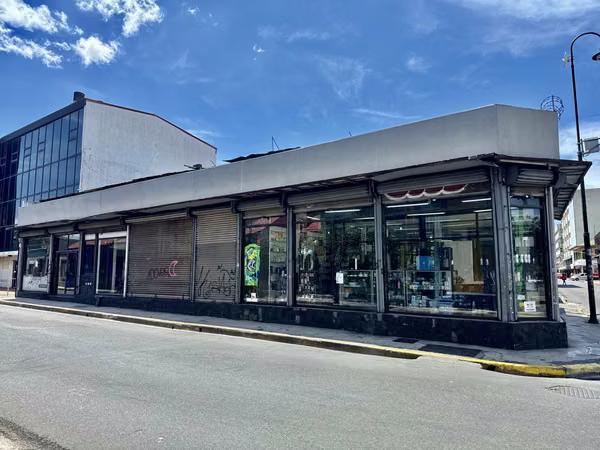 Edificio Esquinero - Exclusiva Ubicación Barrio Amón - Oportunidad