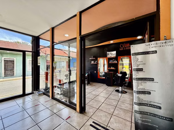 Edificio Esquinero - Exclusiva Ubicación Barrio Amón - Oportunidad