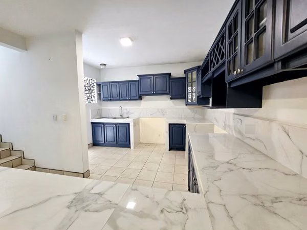 Venta de casa en San Pablo de Heredia.