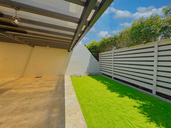 HOUSE FOR RENT IN PARQUES DEL SOL