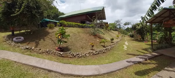 CASA Y CABAÑA,  SAN RAMÓN,CON GRAN ZONA VERDE, SAN RAMÓN, ALAJUELA
