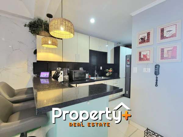New Price $269,000 - Escazú - 3 bedrooms + office - Pool