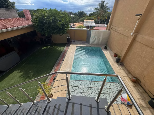 Venta de casa con piscina en Rohrmoser -EU